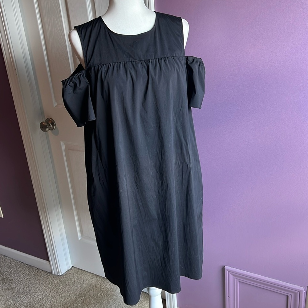 Alfani cold shoulder black pocket tank shift dress size 12